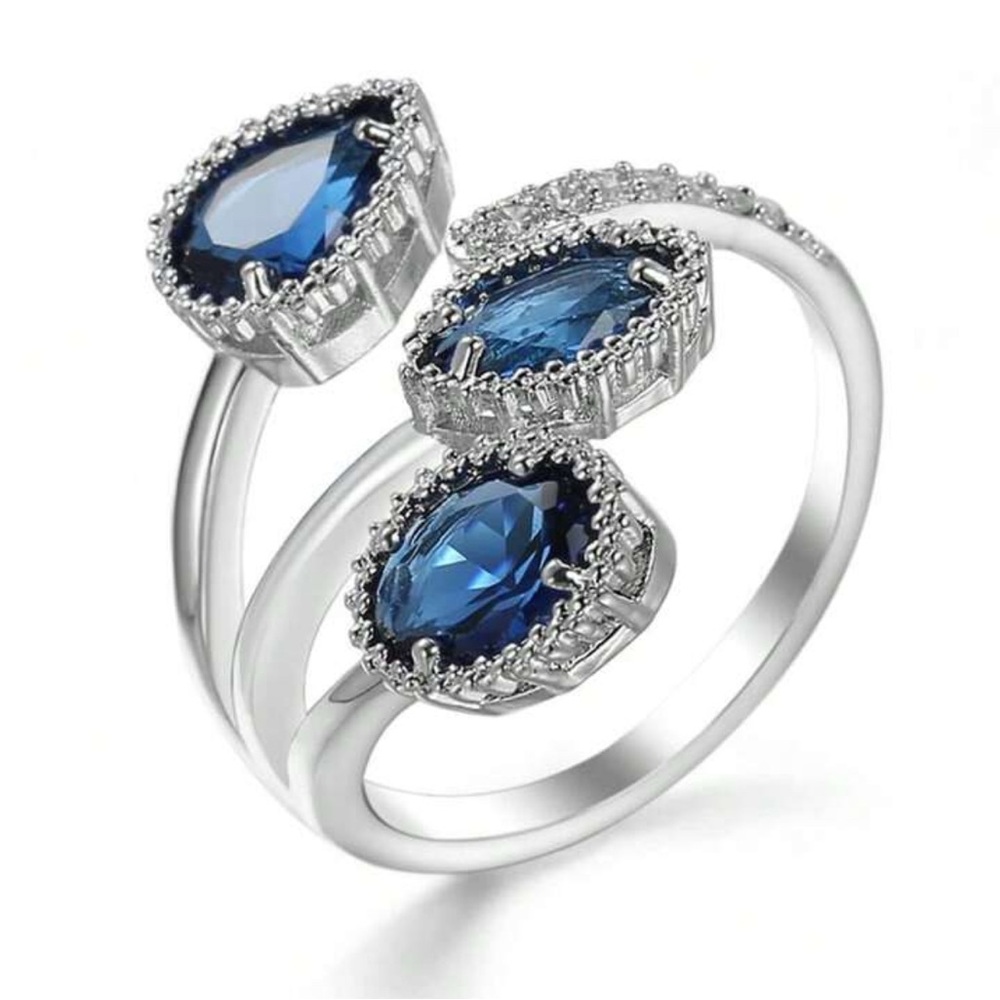 Elegant Silver and Blue Gemstone Ring